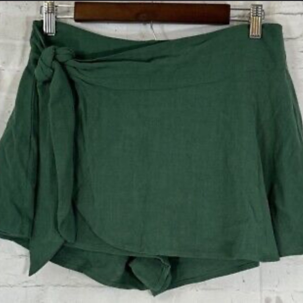 Vestique Women's Green Wrap Skort